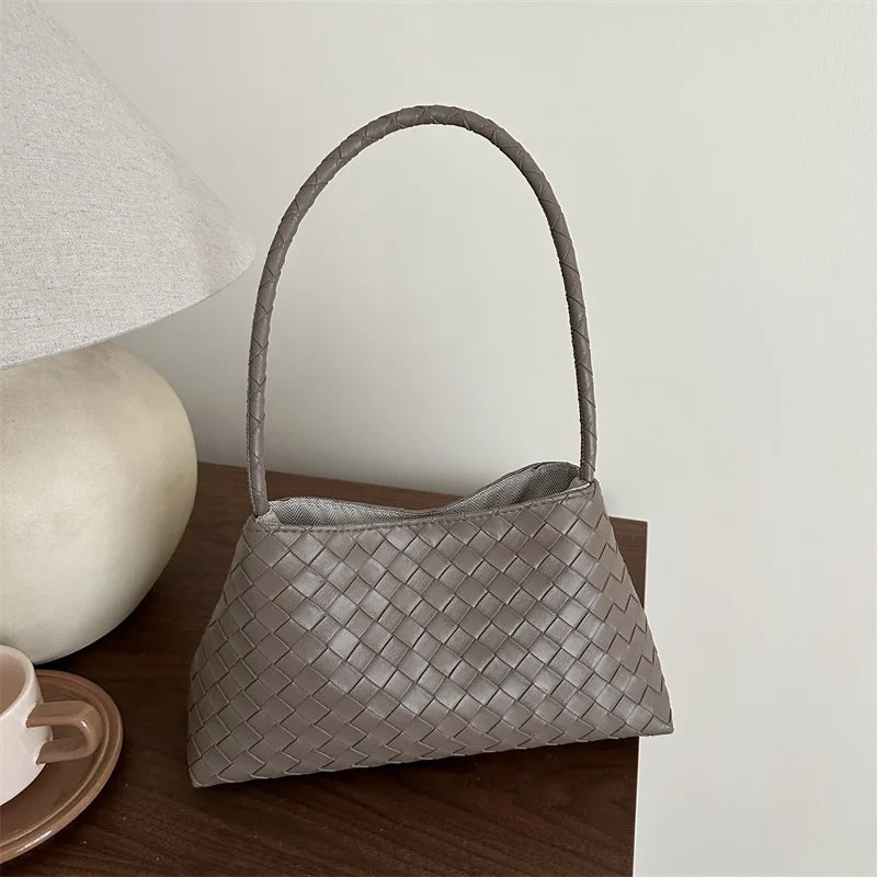 Woven Shoulder Handbag,