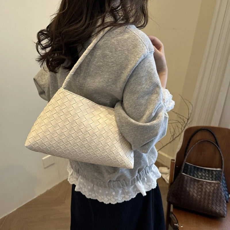 Woven Shoulder Handbag,