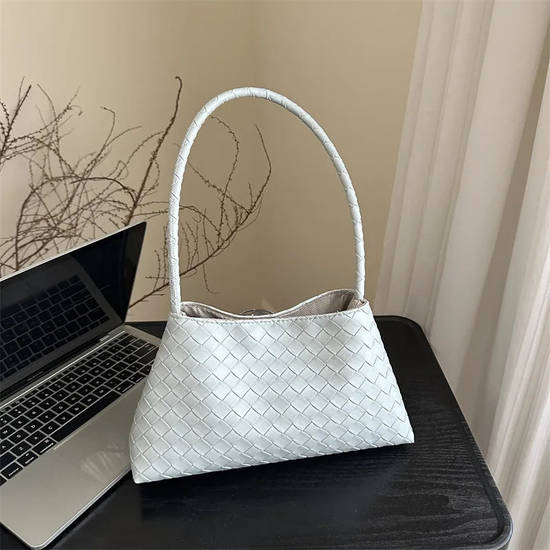 Woven Shoulder Handbag,