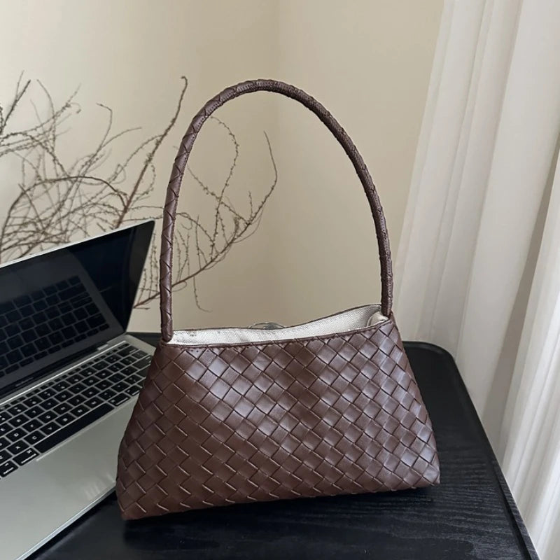 Woven Shoulder Handbag,